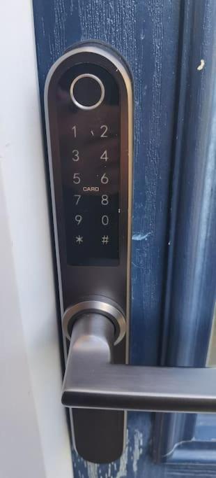 Lovely 3 Bed Ground Floor Apartment Near Qe Hospital Harborne Birmingham New المظهر الخارجي الصورة