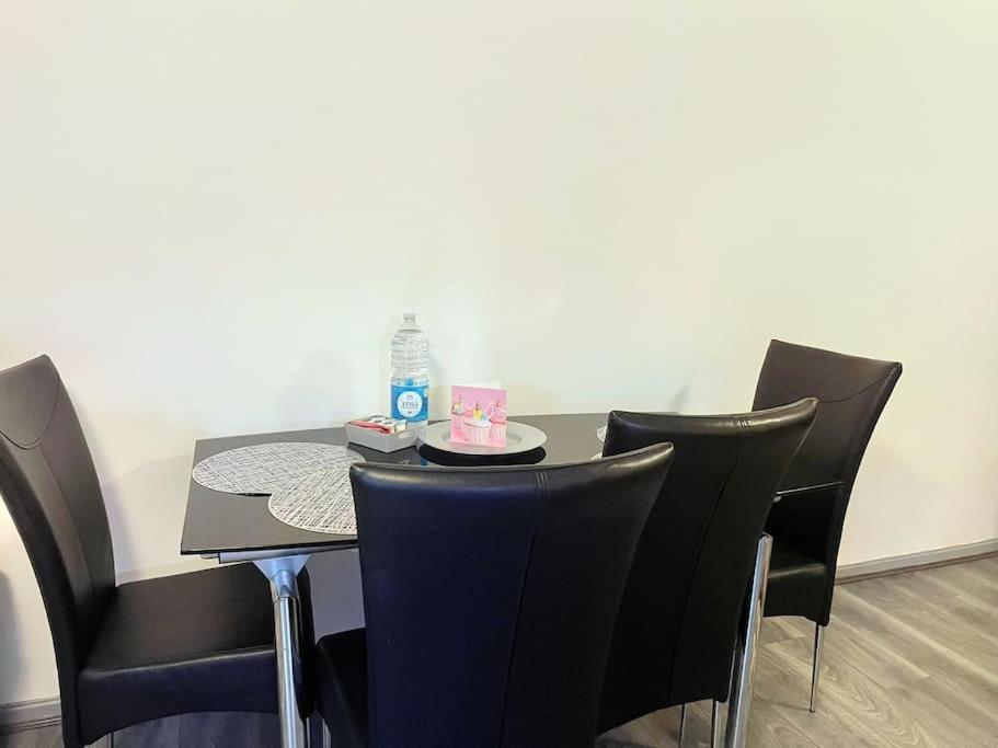 Lovely 3 Bed Ground Floor Apartment Near Qe Hospital Harborne Birmingham New المظهر الخارجي الصورة