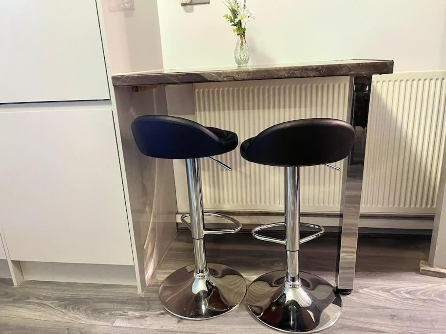Lovely 3 Bed Ground Floor Apartment Near Qe Hospital Harborne Birmingham New المظهر الخارجي الصورة